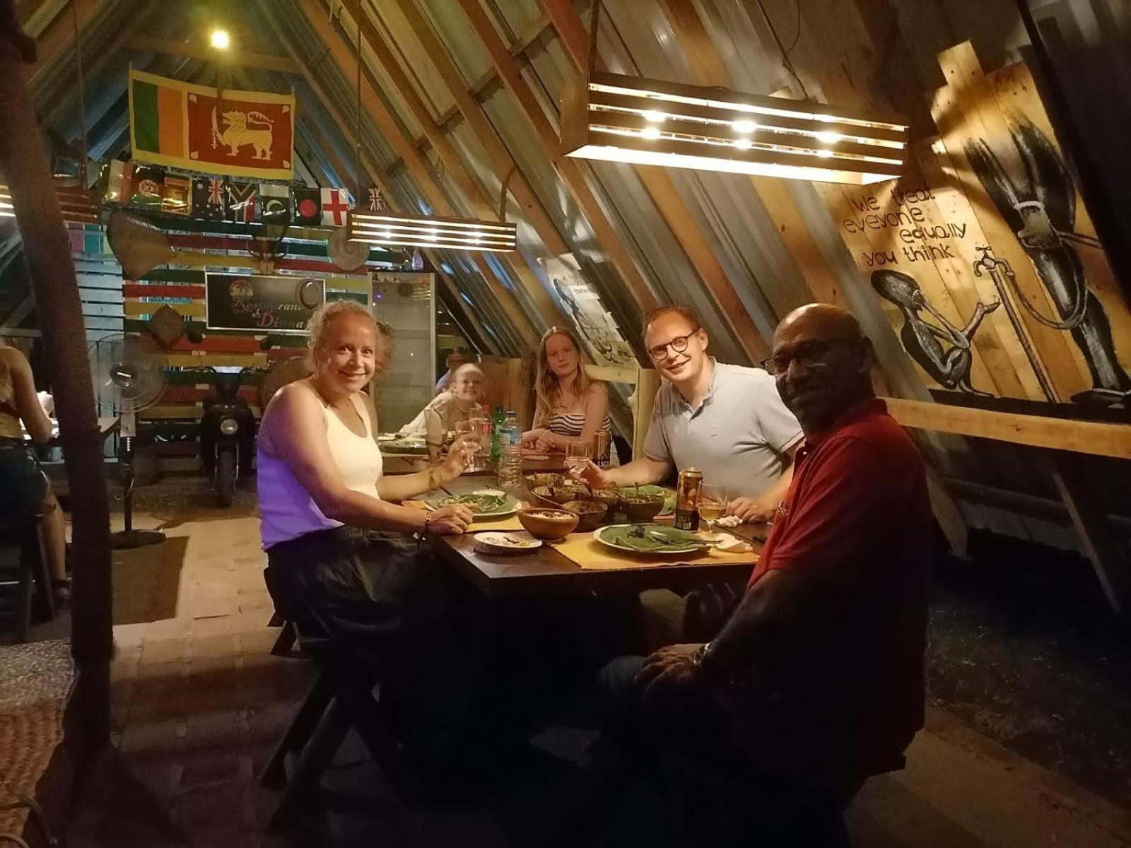 Dinna Nature Hostel Sigiriya Ngoại thất bức ảnh