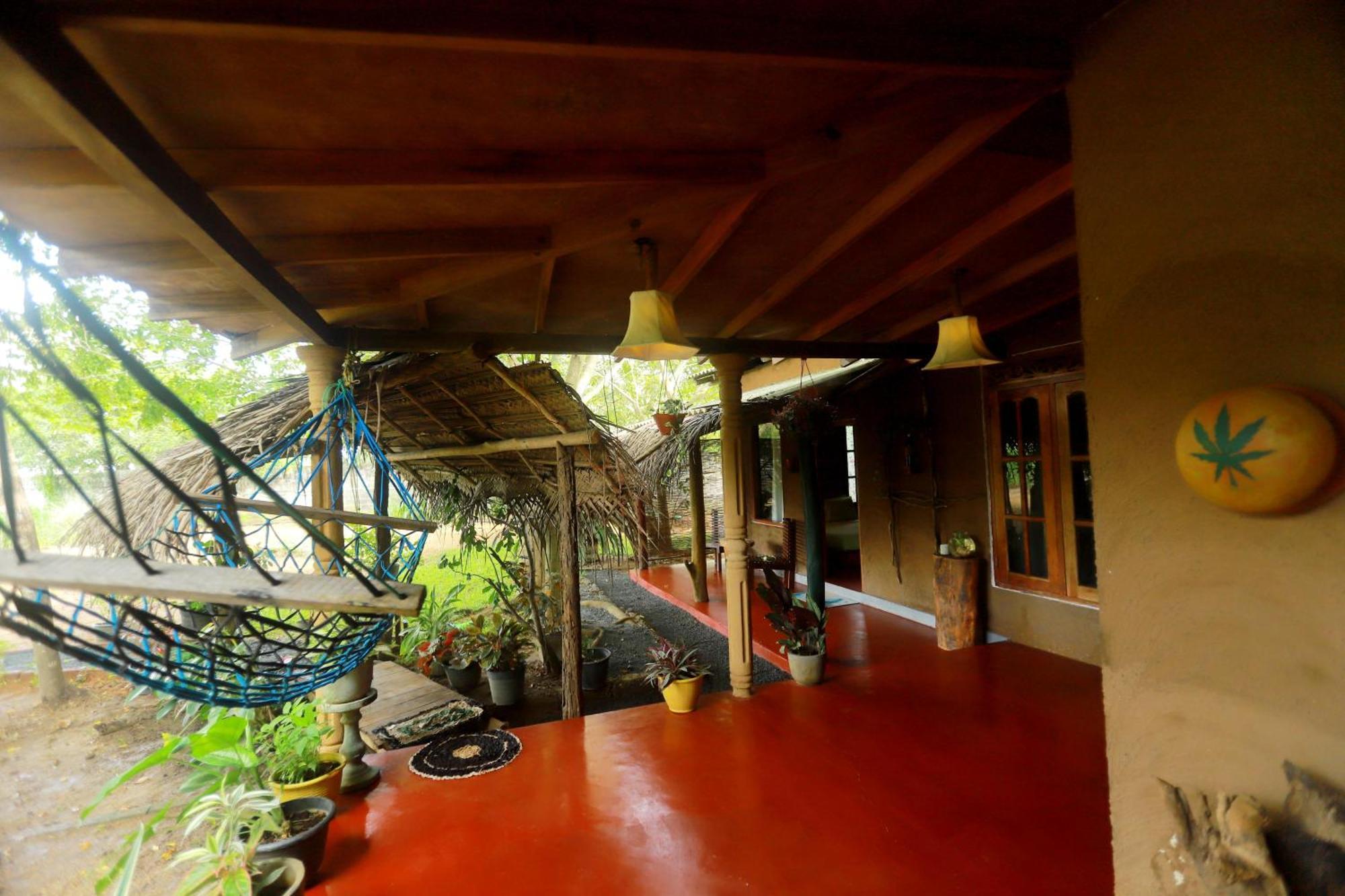 Dinna Nature Hostel Sigiriya Ngoại thất bức ảnh